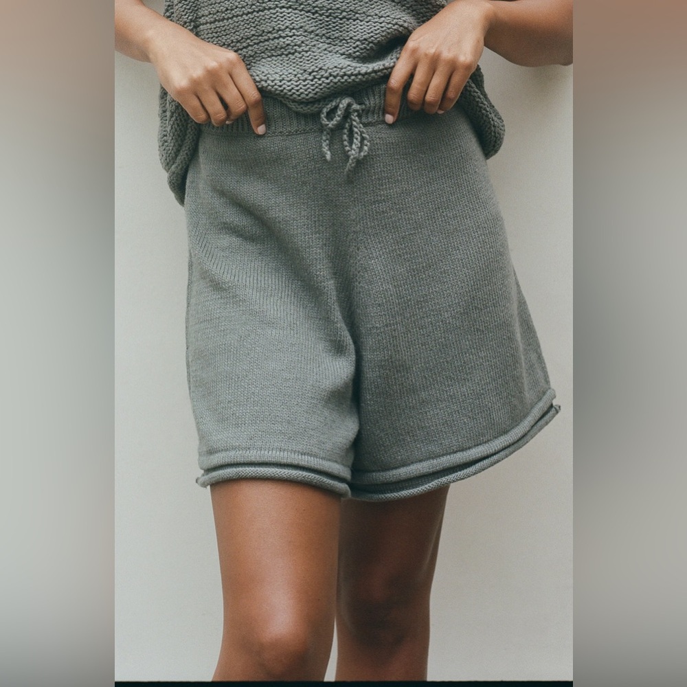 Wol Hide rolled hem sweater shorts